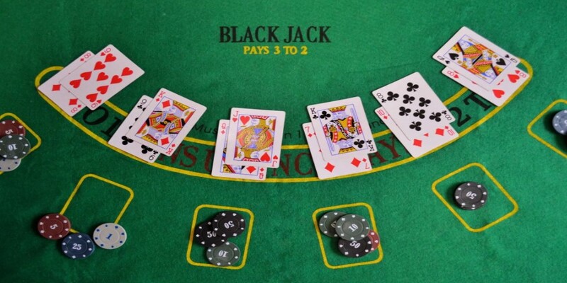 Tìm hiểu về hình thức kéo Blackjack trực tuyến